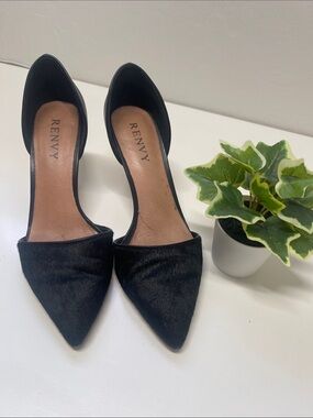 Renvy Black Pointed D'Orsay Pumps with calf-hair textured vamp